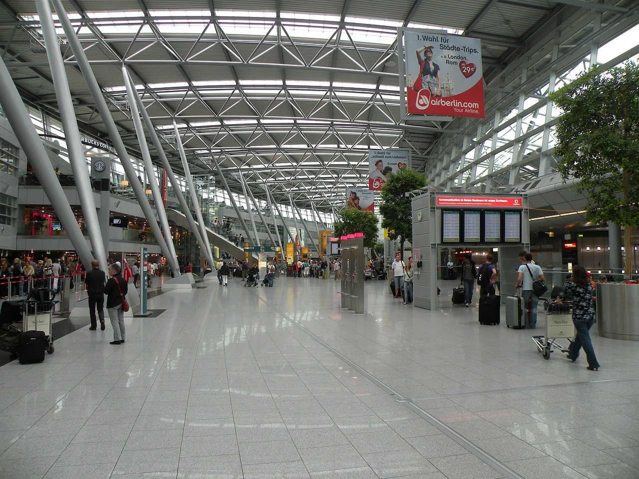 Airport Branding by Telex at CSMIA Mumbai